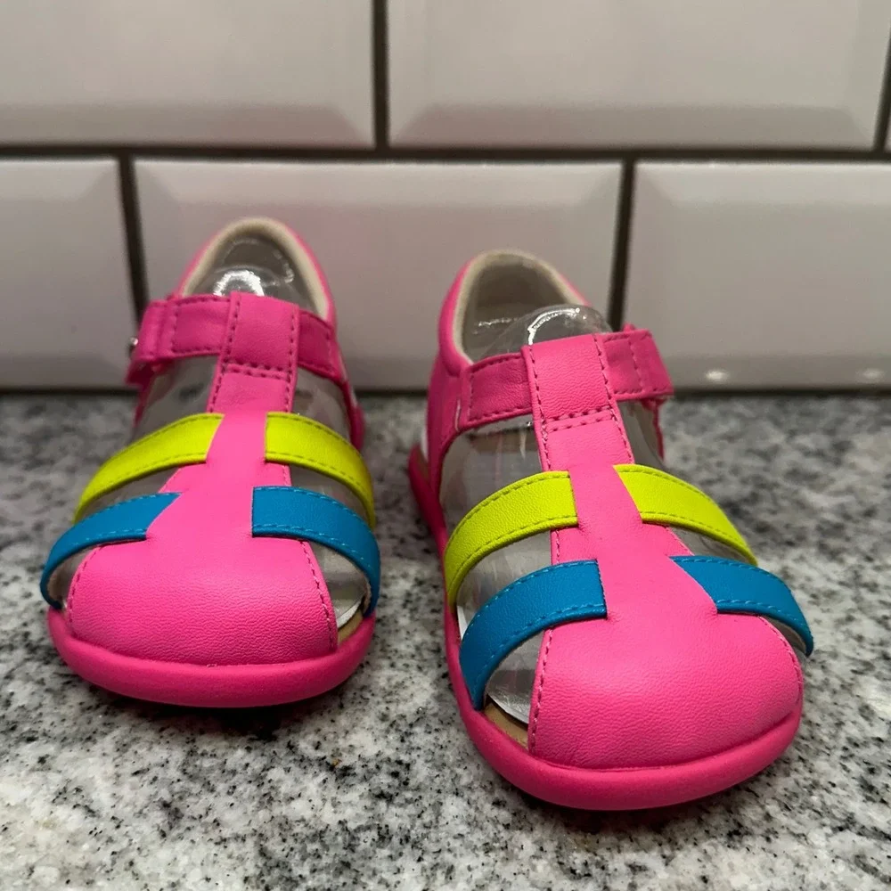 UGG kids pink